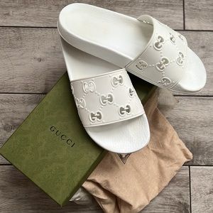 White Rubber GUCCI Pool Slides (8/9)
